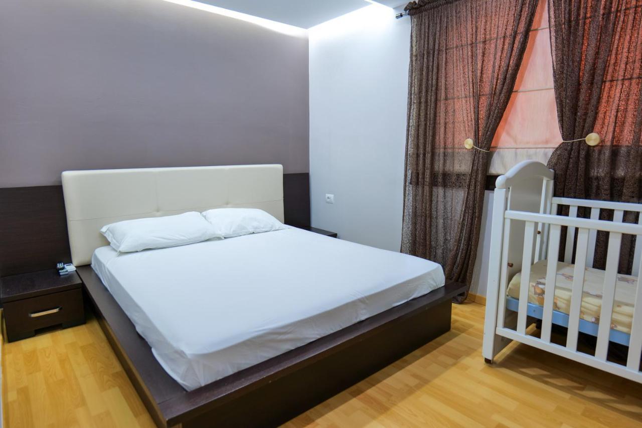Ansel Home Sarandë Esterno foto