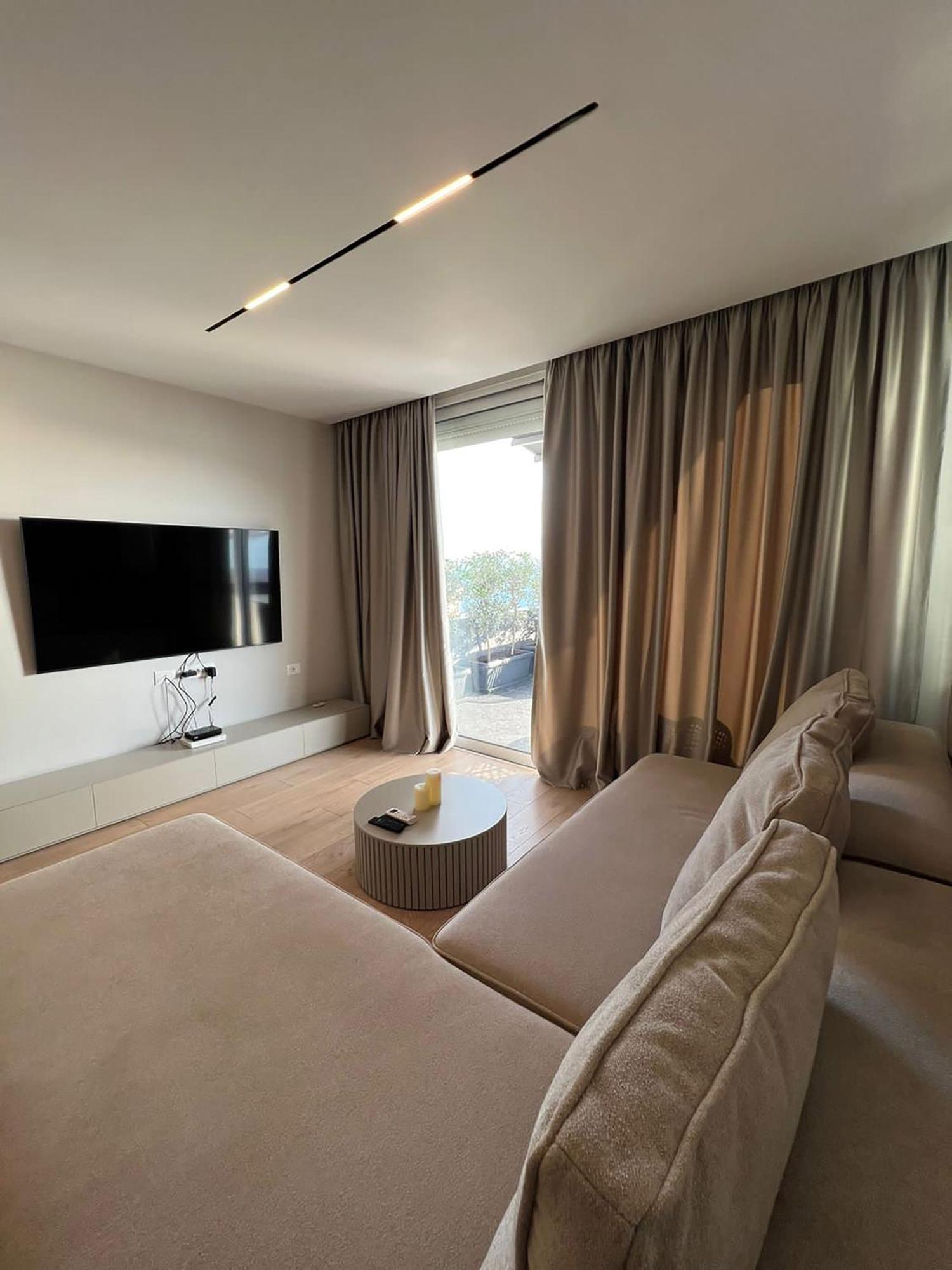 Ansel Home Sarandë Esterno foto