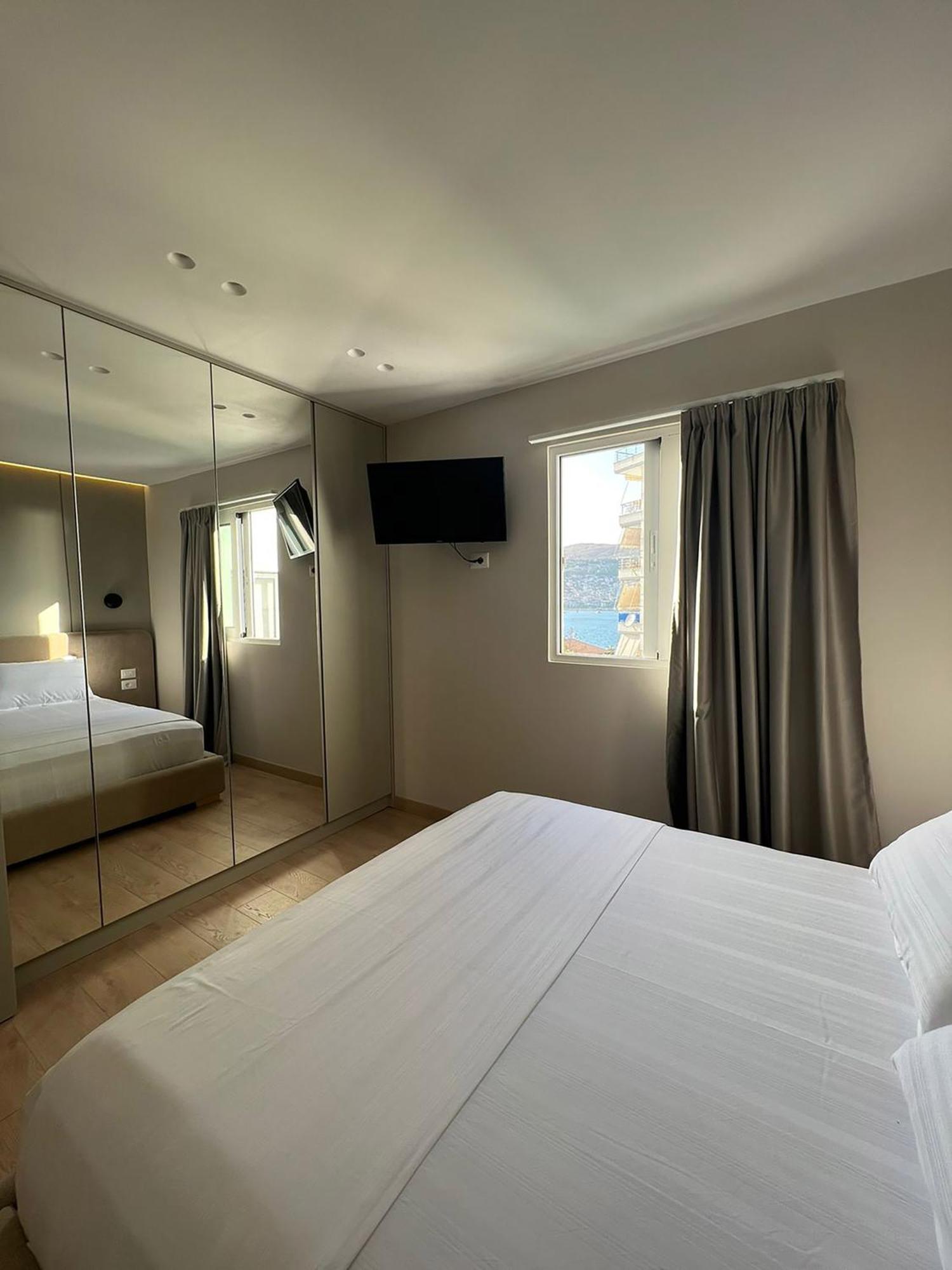 Ansel Home Sarandë Esterno foto