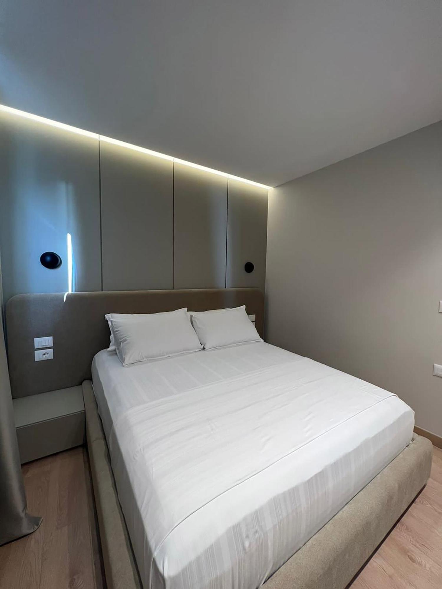 Ansel Home Sarandë Esterno foto